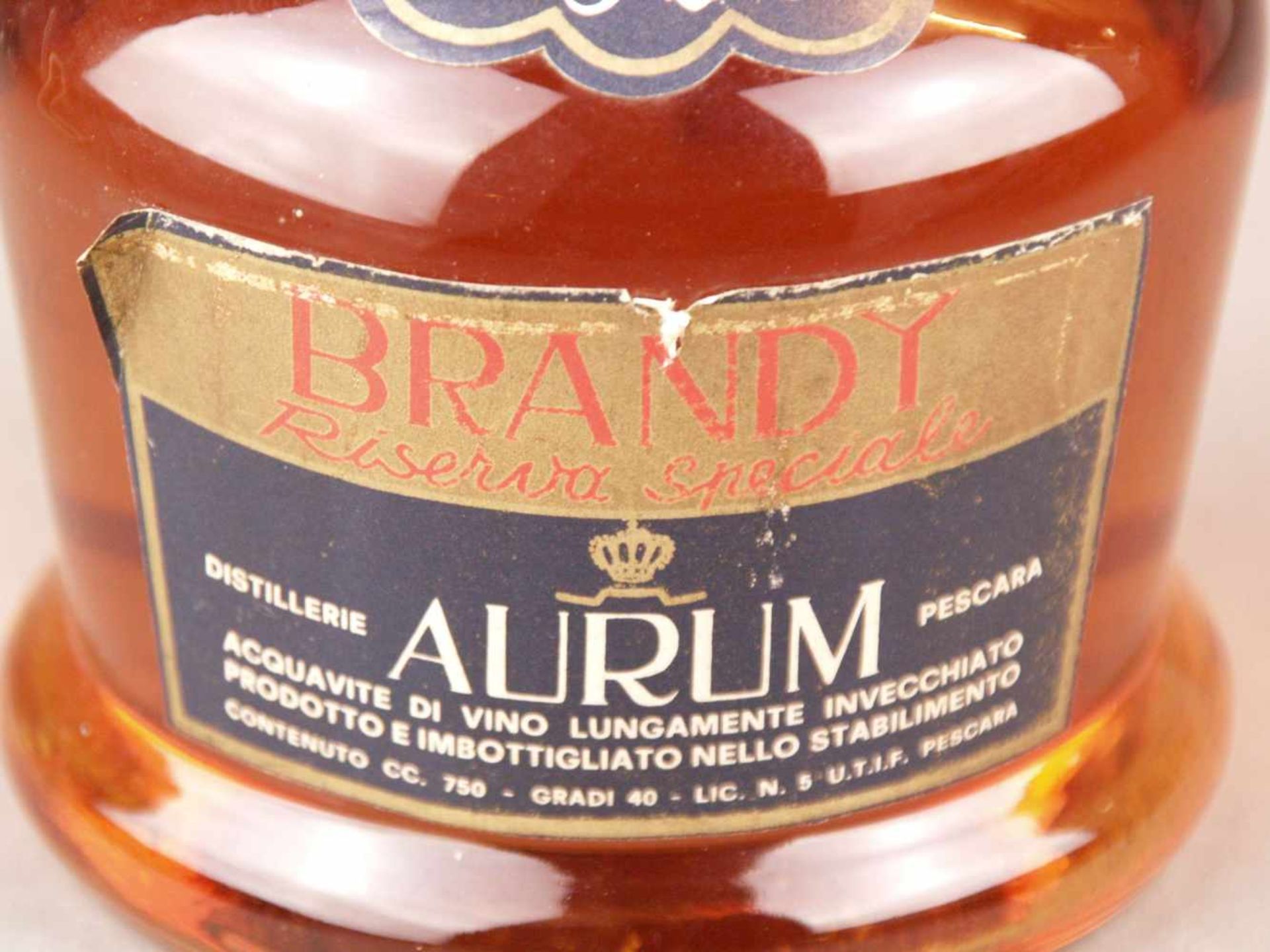 Brandy - Aurum Riserva Speciale, 1950, italienisch, 40% Vol., ca. 75cl, Füllstand: obere Schulter, - Bild 5 aus 6