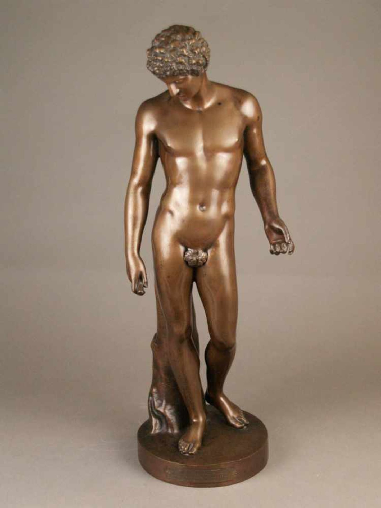 Figur des Antinoos - Bronze, Gussplastik nach der Marmorskulptur des Antinoos Farnese (heute im