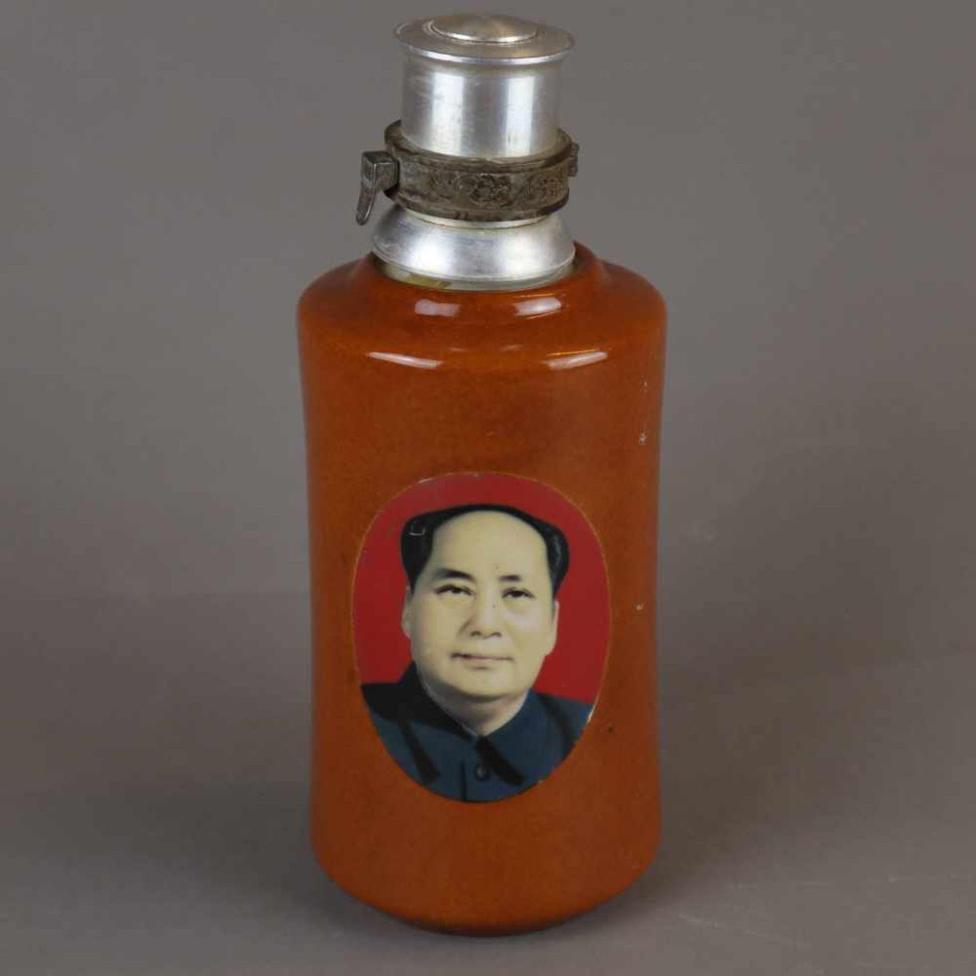 Maotai-Porzellanflasche - ohne Inhalt, zylindrische mittig leicht konkav eingezogene Form,