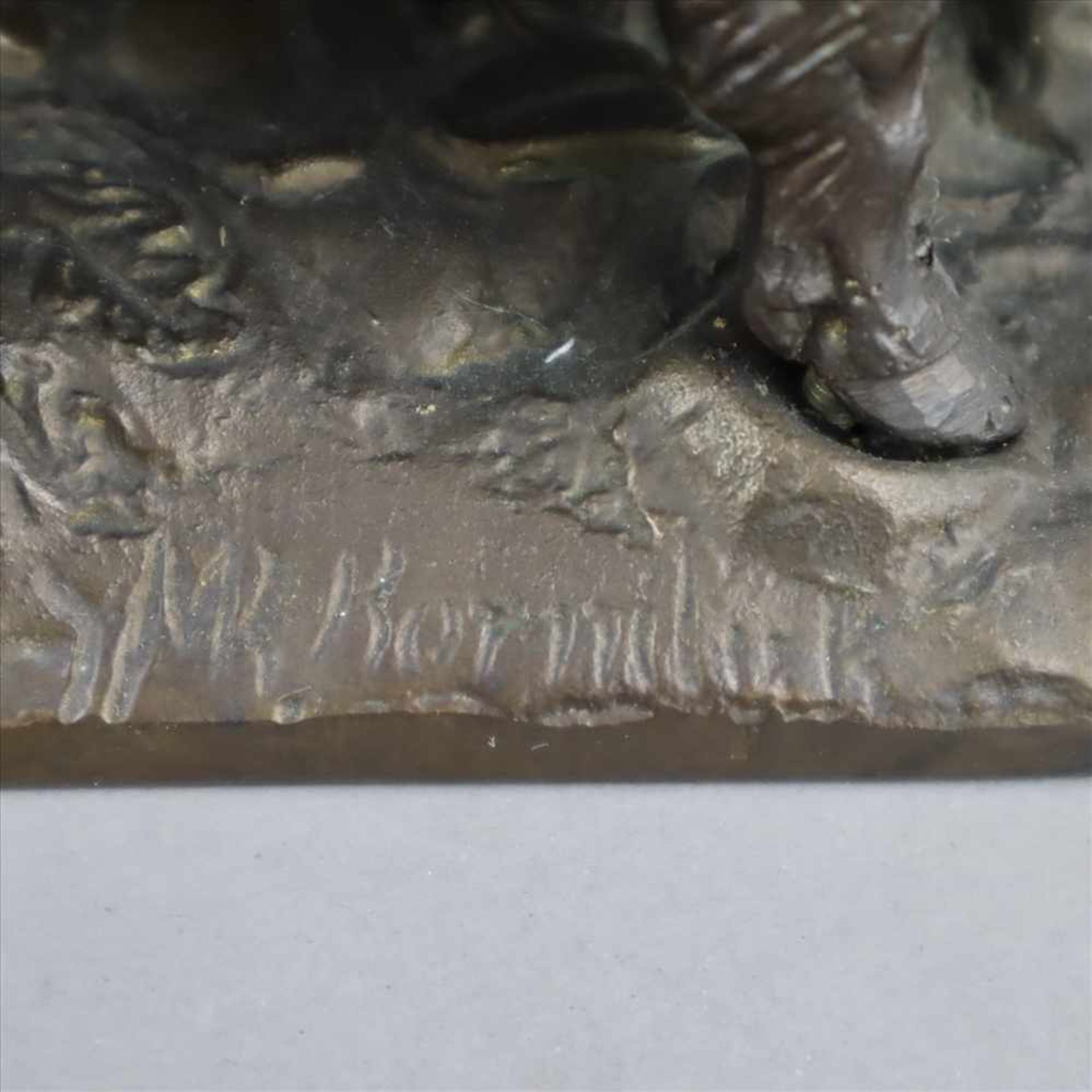 Korniluk, A.K. - Stehender Eber, Bronze, dunkel patiniert, auf naturalistischer Plinthe montiert, - Bild 5 aus 6