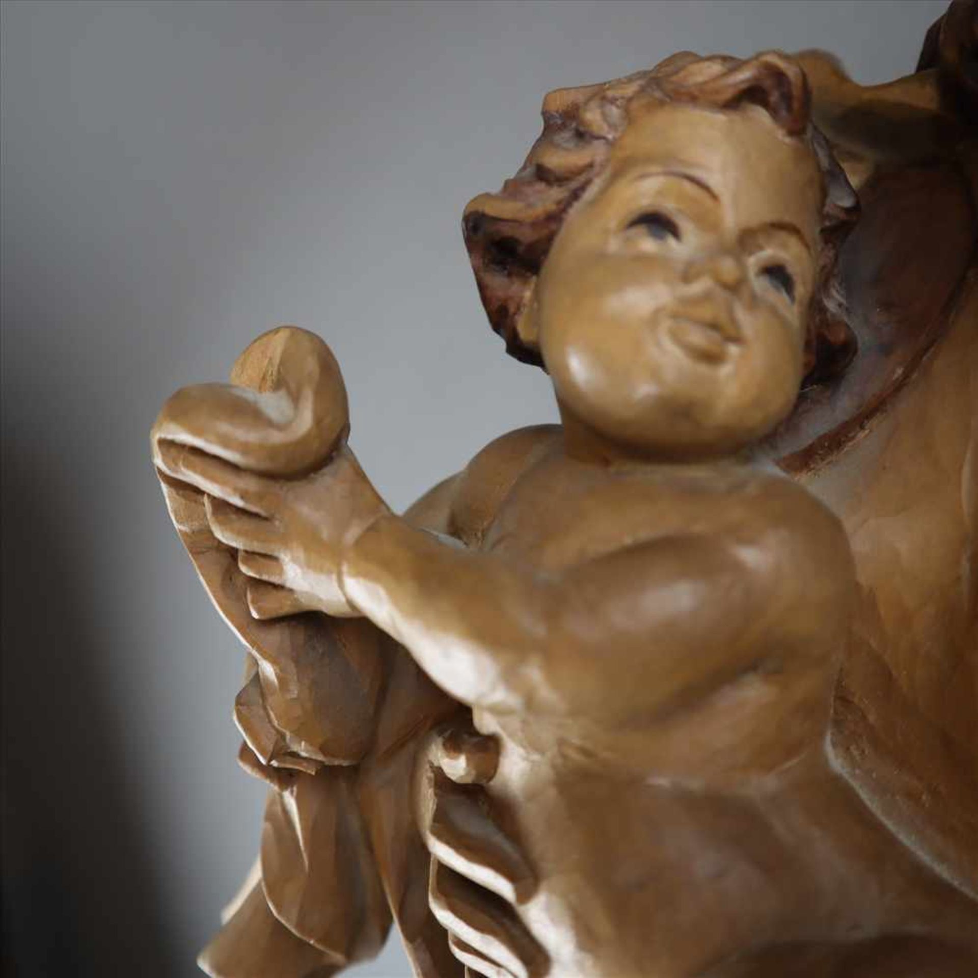 Holzfigur Madonna mit Kind - 20. Jahrhundert, wohl Südtirol, Holz, geschnitzt, Darstellung von Maria - Bild 4 aus 7