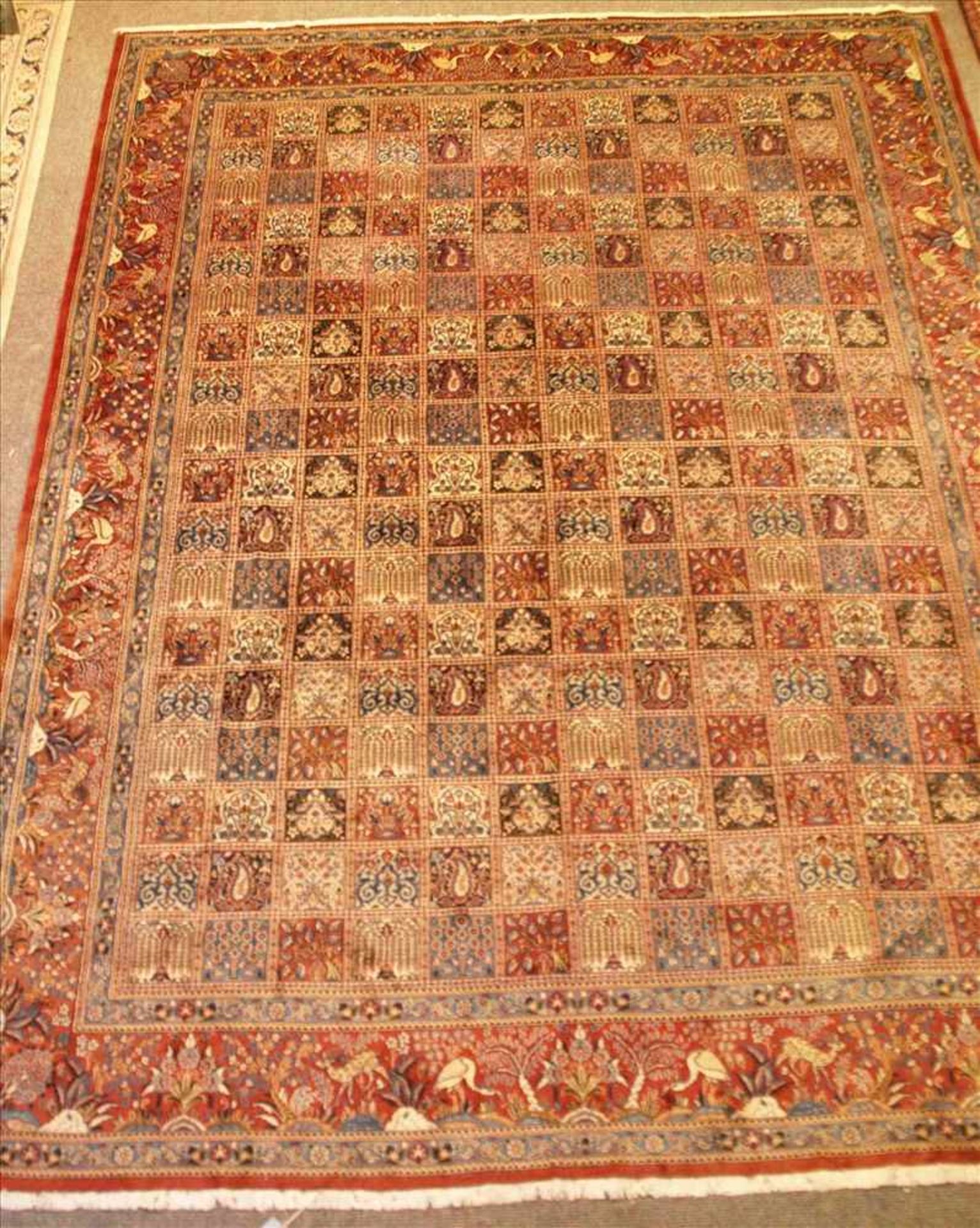 Orientteppich - Iran, Moud mit Seide, handgeknüpft, rotgrundiger Felderteppich, florale und - Bild 2 aus 8