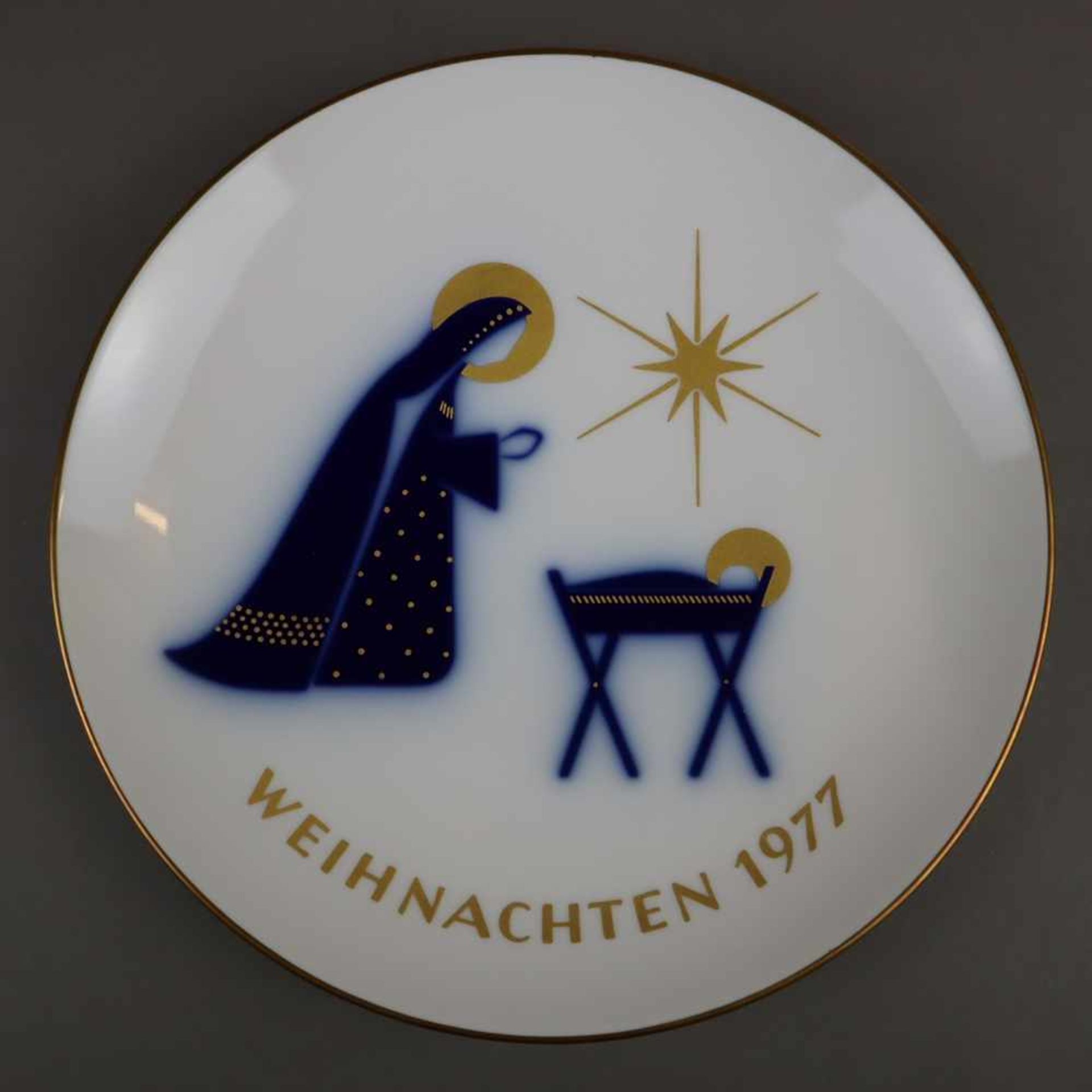 6 Weihnachtsteller - KPM Berlin, Jahrgänge 1973, 1976 - 1979, 1981, unterschiedliche Dekore in - Bild 4 aus 9