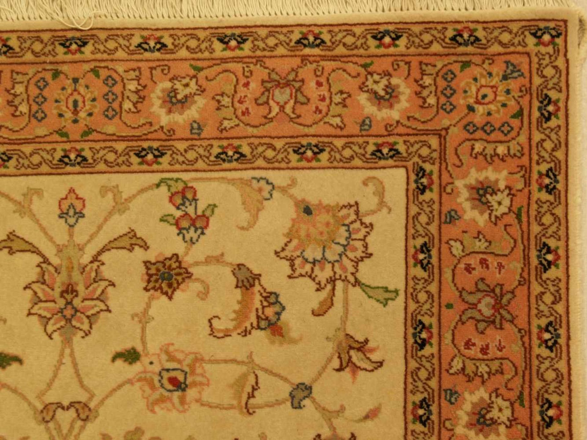 Täbriz - Iran, Wolle mit Seide,großes Zentralmedaillon mit zartem floralem Muster, ca.161x80cm,anbei - Bild 3 aus 4