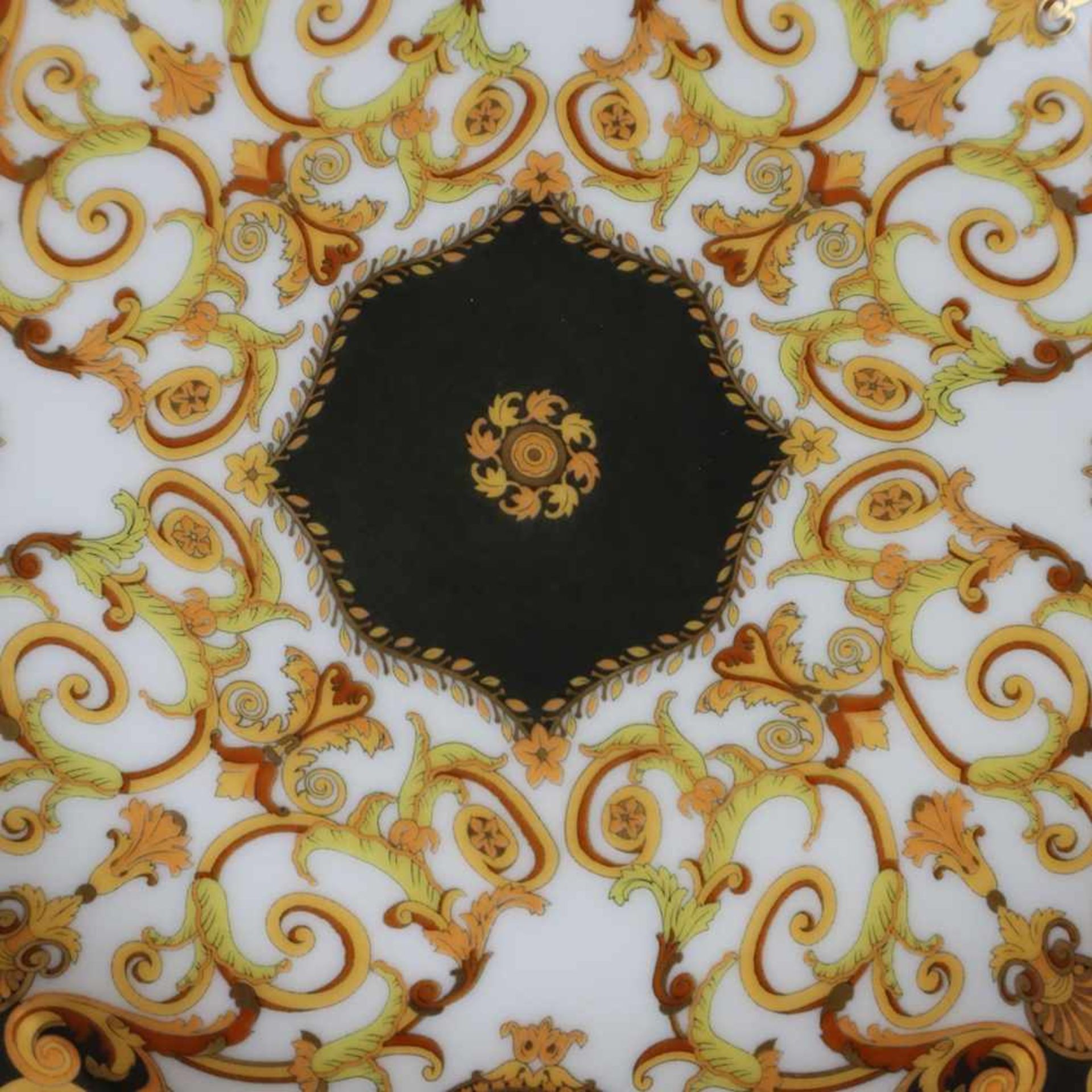 Zwei Teller "Versace Barocco" - Rosenthal, Entwurf Gianni Versace, runde Teller mit floralem - Bild 5 aus 9
