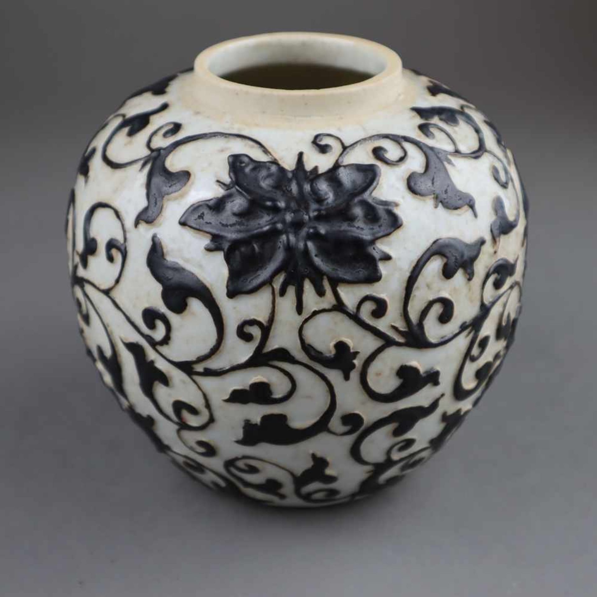 Shoulder pot - China, porcelain with relief lotus decoration, brown glazed, H.ca.