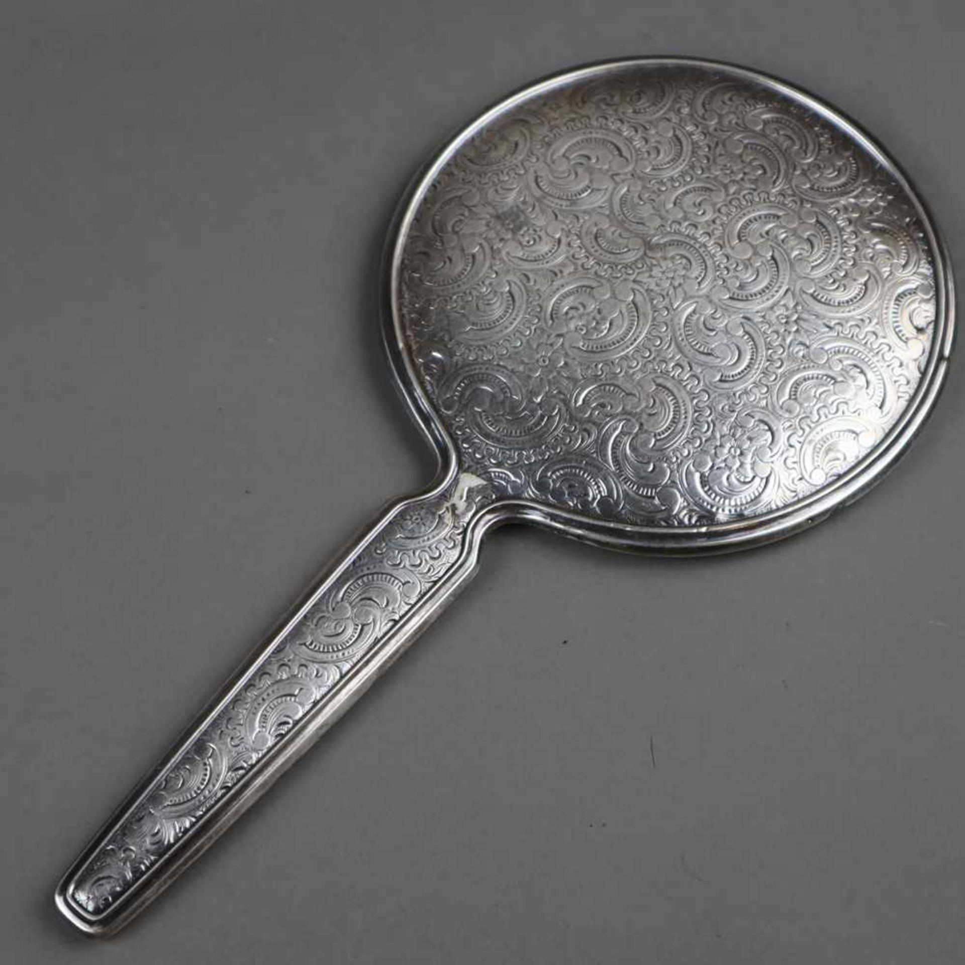 Handspiegel und Puderdose - Karl Hohmann, Pforzheim, ca.1920-40, 835er Silber, Rocaillendekor, - Bild 4 aus 11