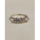 ANTIQUE PLATINUM 3 STONE DIAMOND RING WITH 1 CARAT OF DIAMONDS