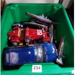 BOX OF MODEL CARS & BOATS