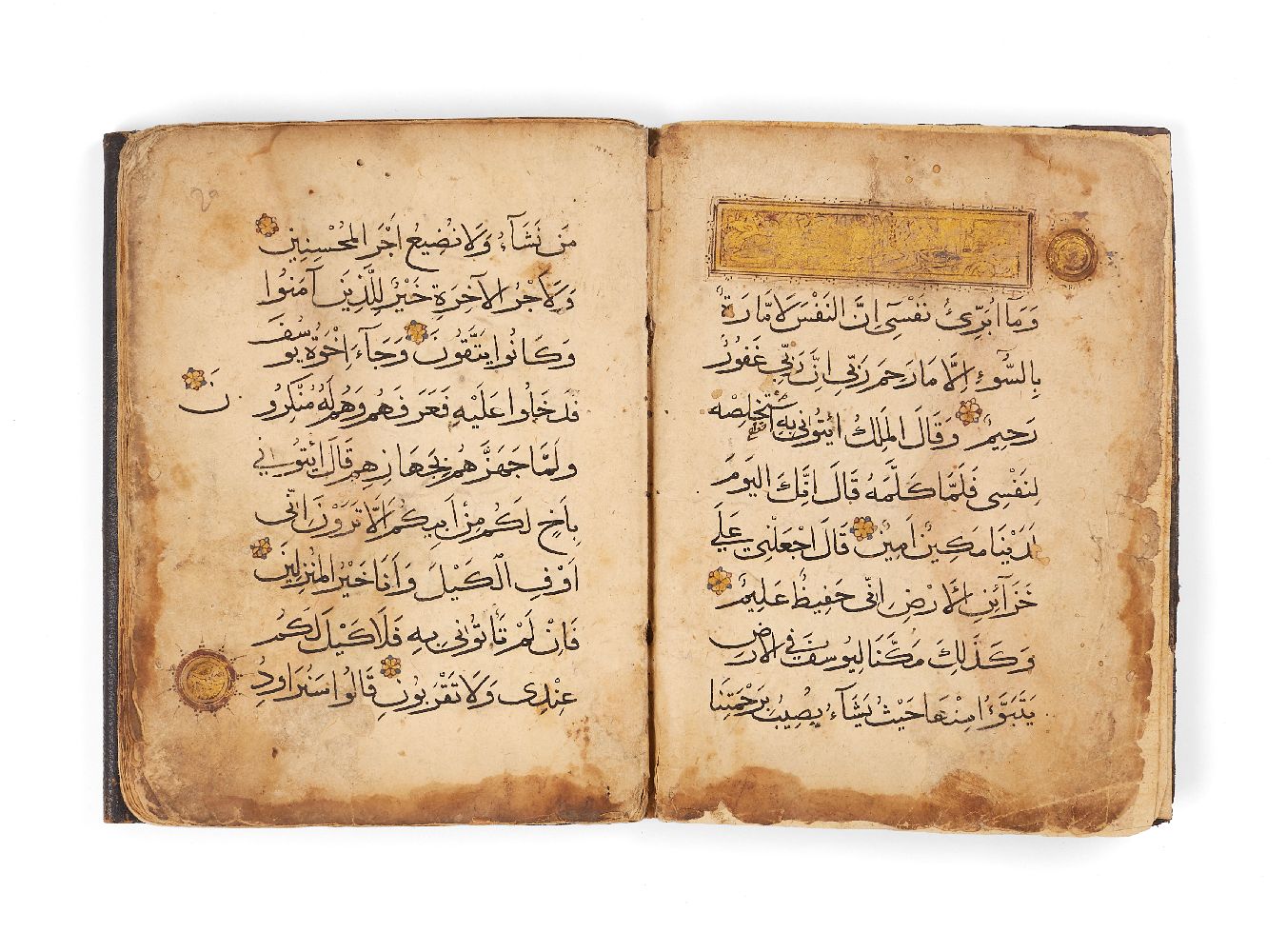 Ɵ Section of a Mamluk Qur'anic Juz', in Arabic, illuminated manuscript on paper