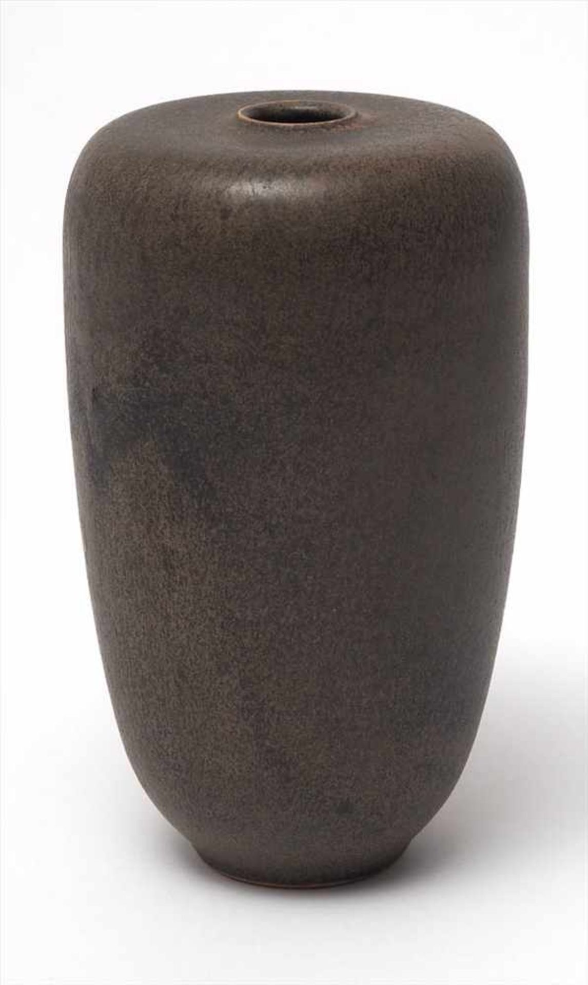 Vase, Richard Bampi, KandernLeicht bauchiger Korpus mit eingezogener Schulter. Bleiglanz-Oxydglasur.