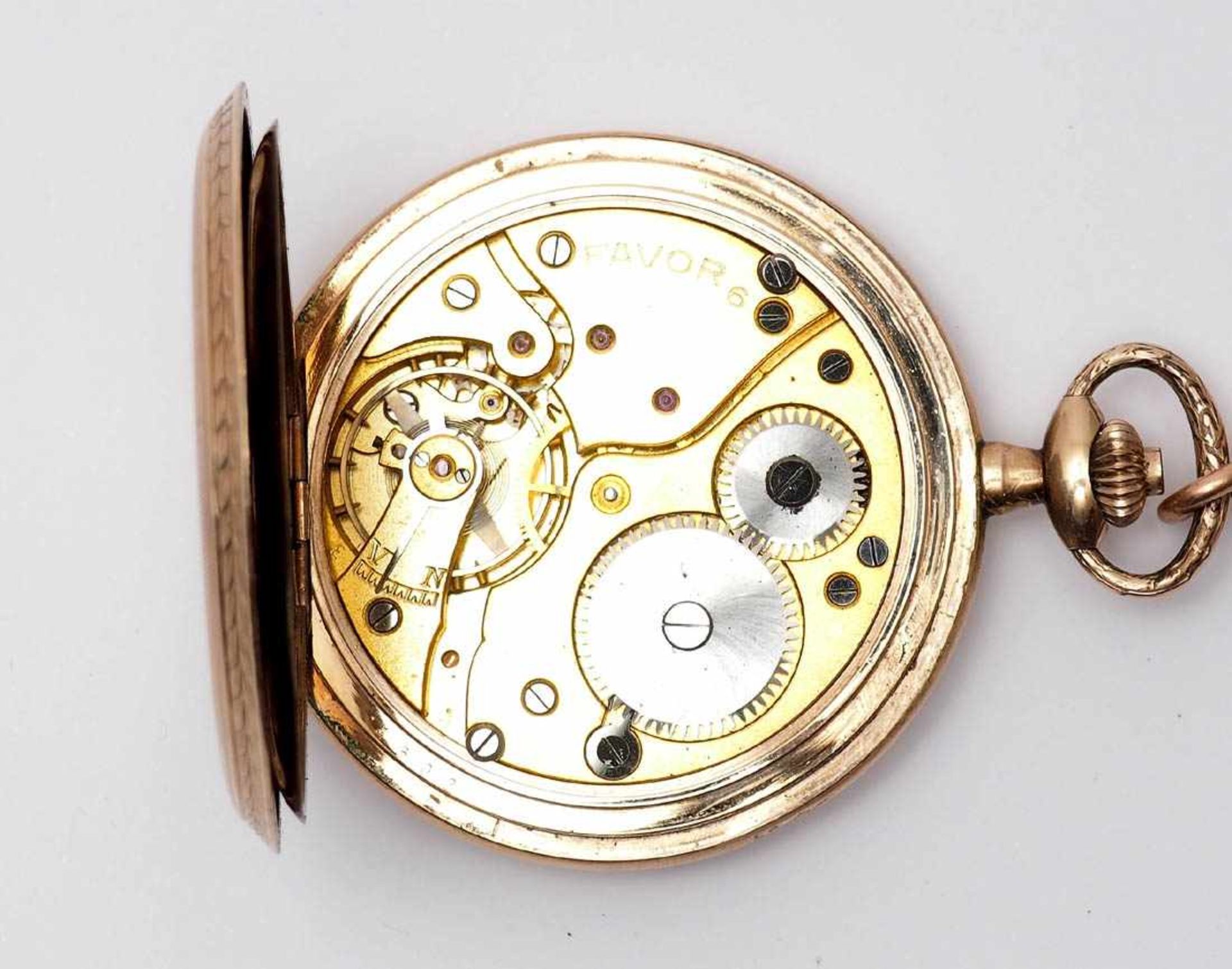 Savonette, 20er/30er JahreGeometrisch graviertes Gehäuse aus vergoldetem Metall. Goldfarbenes - Image 6 of 8