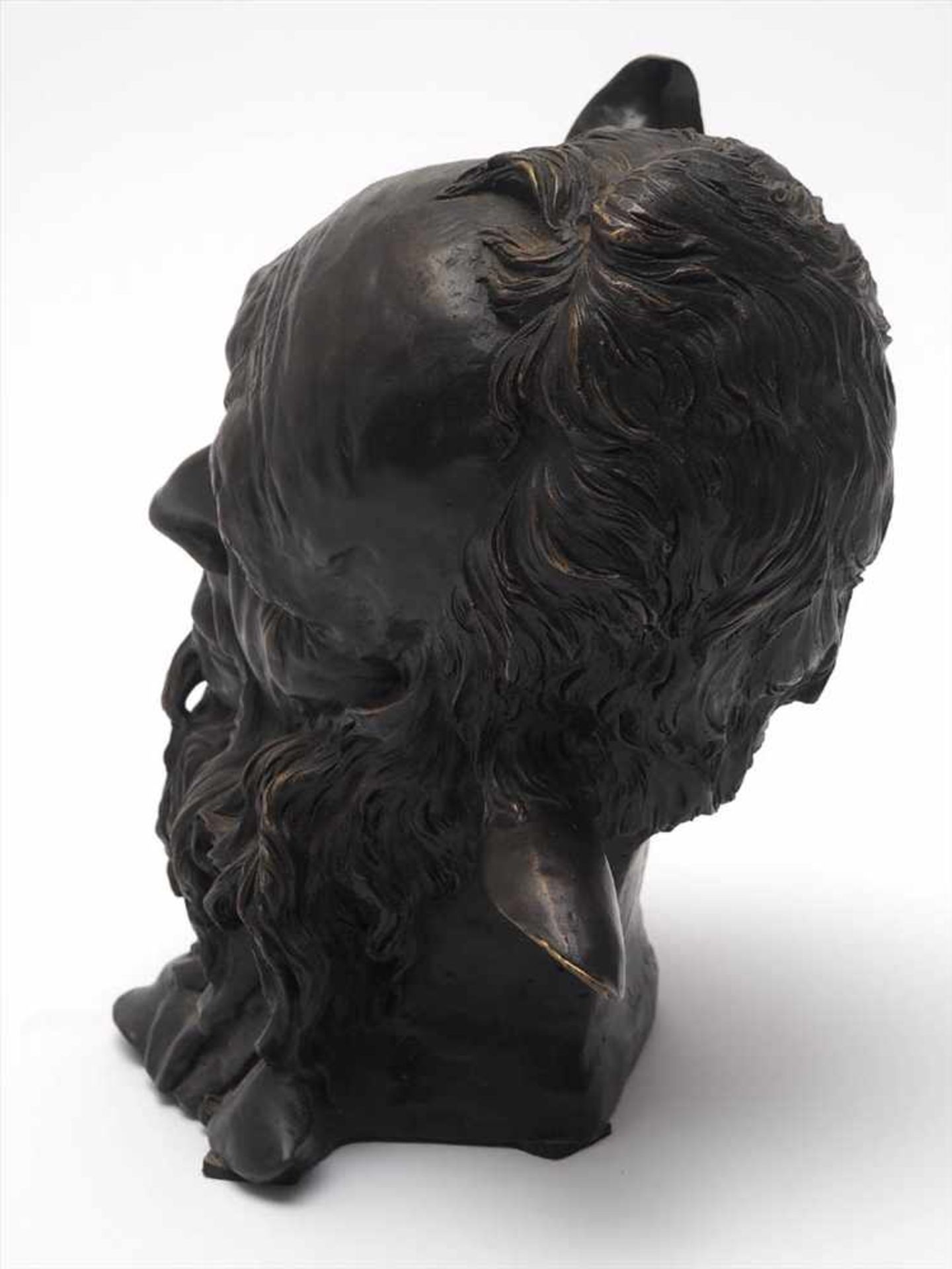 Carries, Jean Joseph Marie, 1855 - 1894"Faune endormi", Kopf eines schlafenden Fauns. Bronze, - Image 4 of 6