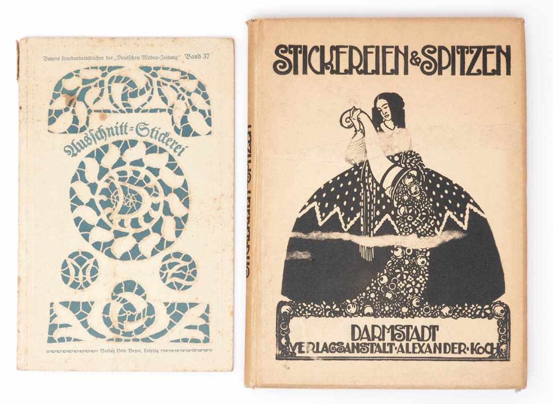 "Stickerei- und Spitzenrundschau", gebunden, 1918/1919Geprägter Pappeinband. Dazu "Beyers