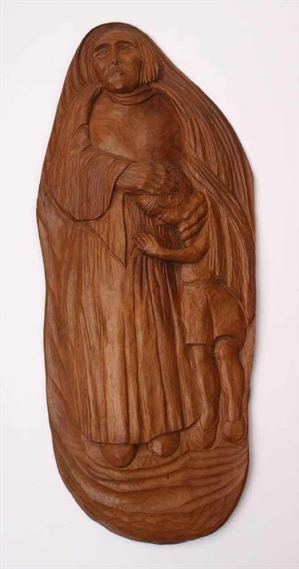 Kammigan, Franz, 1902 - 1985Flachrelief. Bäuerliche Madonna mit Kind. Eiche. H.52cm.