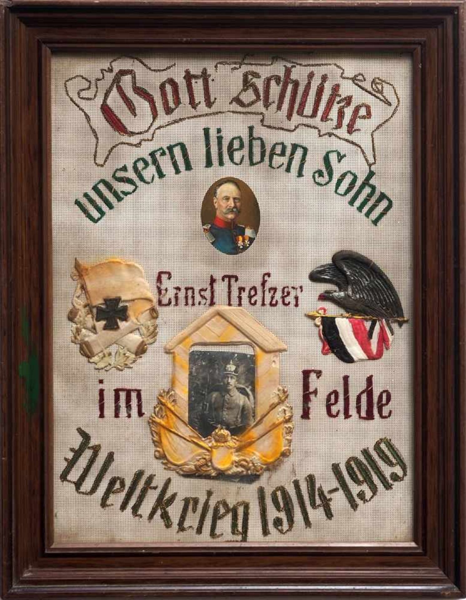 Erinnerungsbild, 1. WeltkriegMit Stickereien und Applikationen aus geprägtem Papier. Ger. Innenmaß