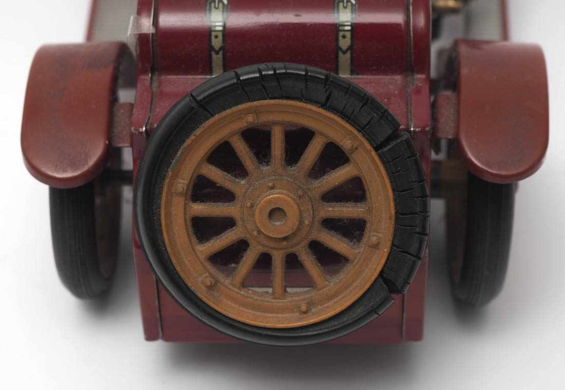 Mercer 1225, SchucoBlech, farbig lackiert. Aufzugmechanismus intakt, Originalschlüssel vorhanden. - Bild 3 aus 4