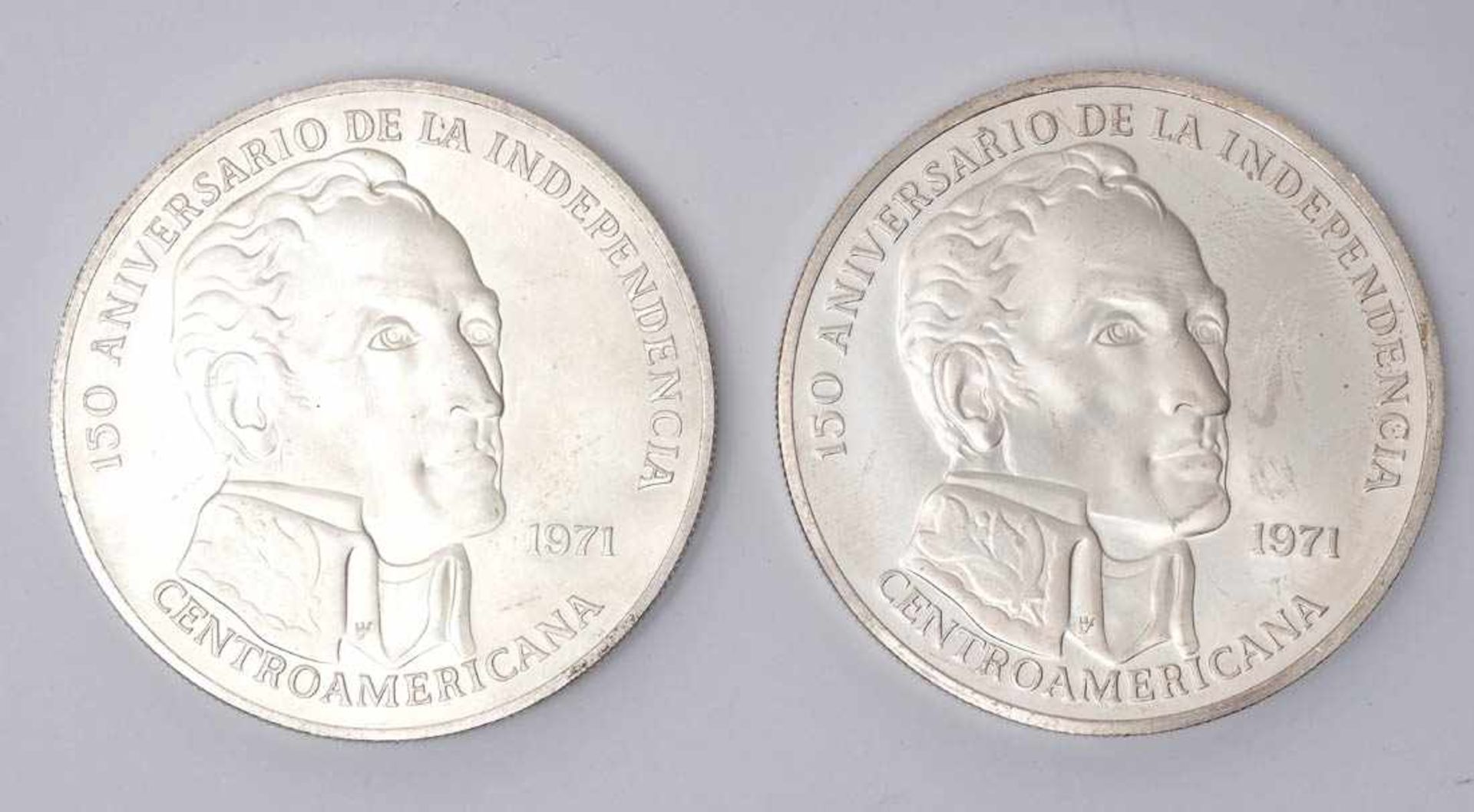 Zwei Silbermünzen, Panama20 Balboas, zum 150-jährigen Jubiläum der Unabhängigkeit, 1971. Silber, ca.