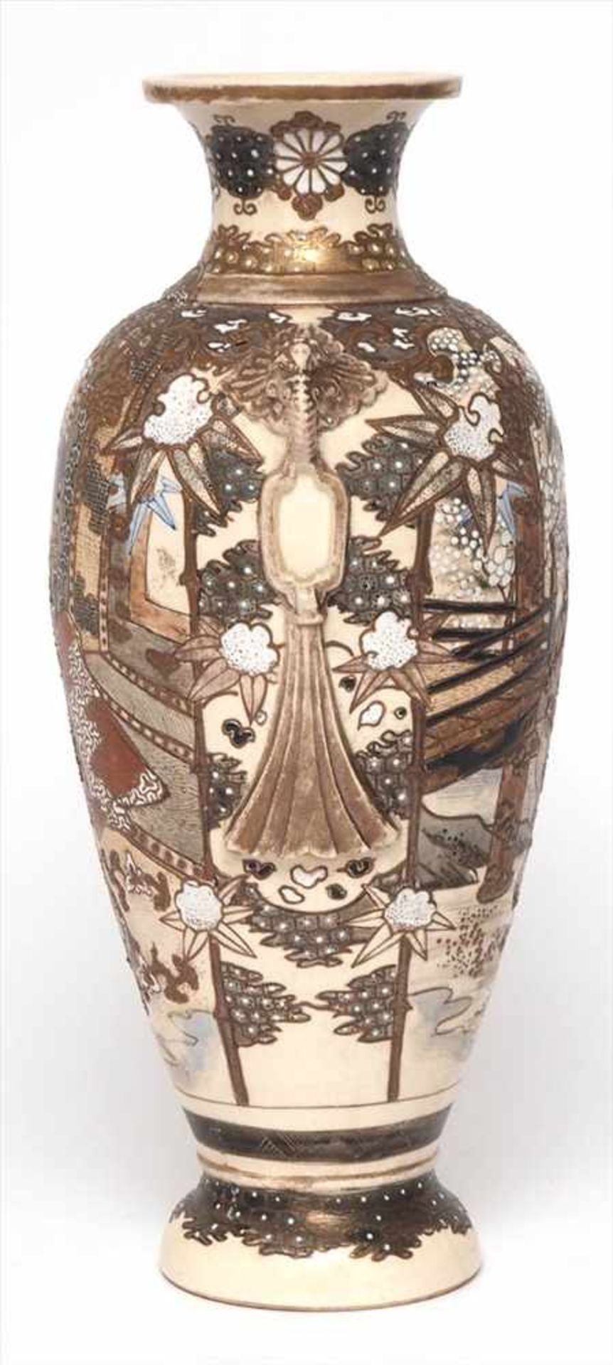 Satsuma-Vase, JapanAuf glockenförmigem Standring balusterförmiger Korpus mit schmalem Hals und - Bild 2 aus 7