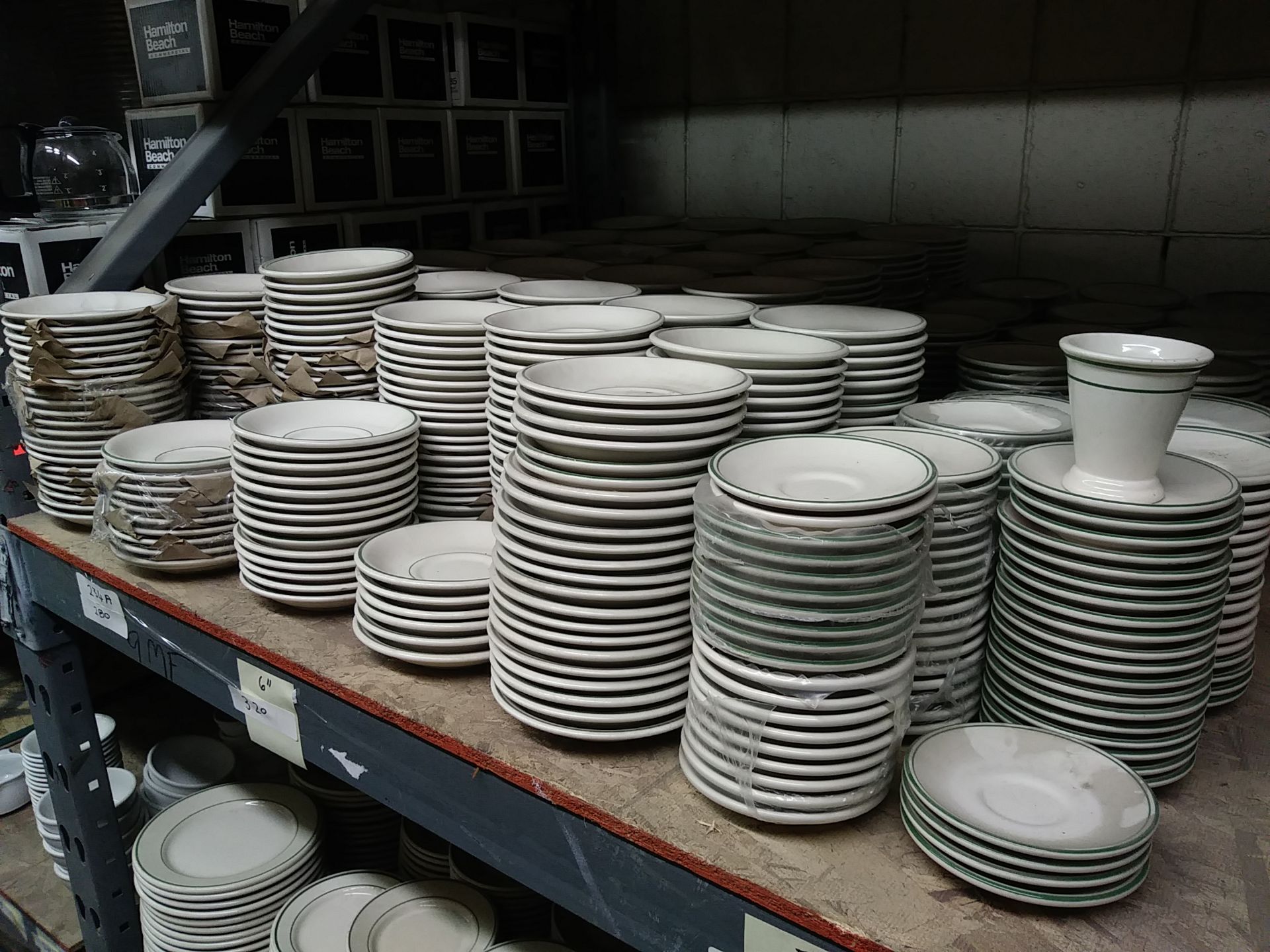 CONTENTS OF ENTIRE SHELF - (MISC DISHES) INCLUDES: 11" BUFFALO PLATES (QTY: 38), 9" BUFFALO BOWLS - Image 4 of 5