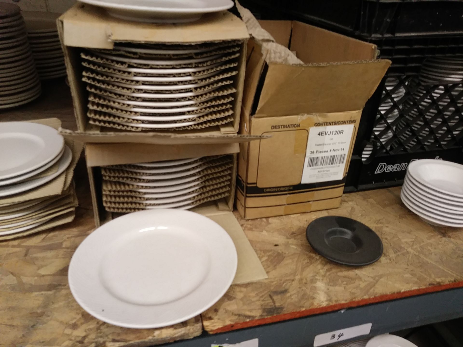 CONTENTS OF ENTIRE SHELF - (MISC DISHES ) INCLUDES: OVER 300 PLATES, BOWLS & SAUCERS - SEE QTY - Image 11 of 16