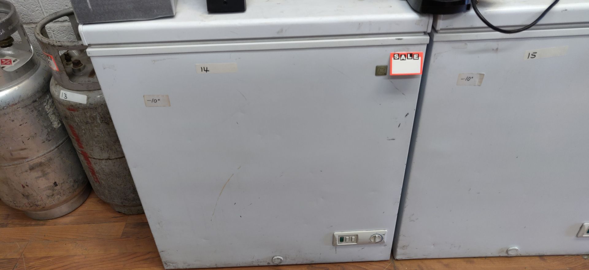 GE DEEP FREEZER 5.0 CUBIC FEET MODEL: FCM55UCWW