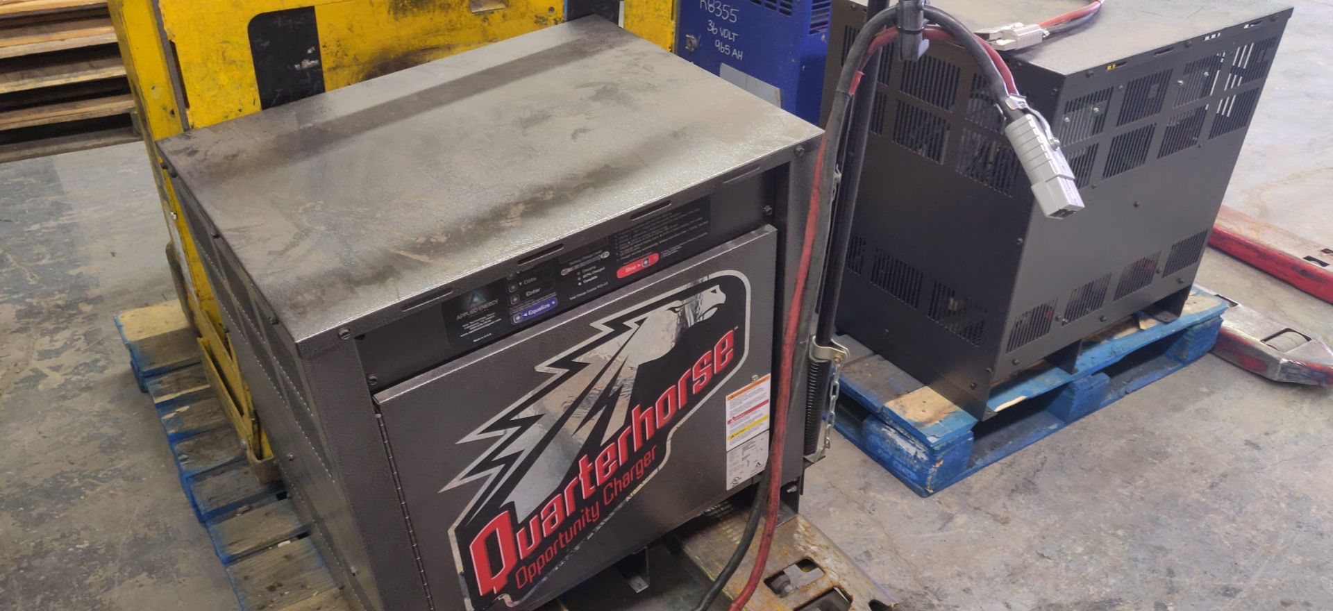 QUATERHORSE OPPORTUNITY BATTERY CHARGER MODEL: QHC018M0750S9DS - Image 2 of 3