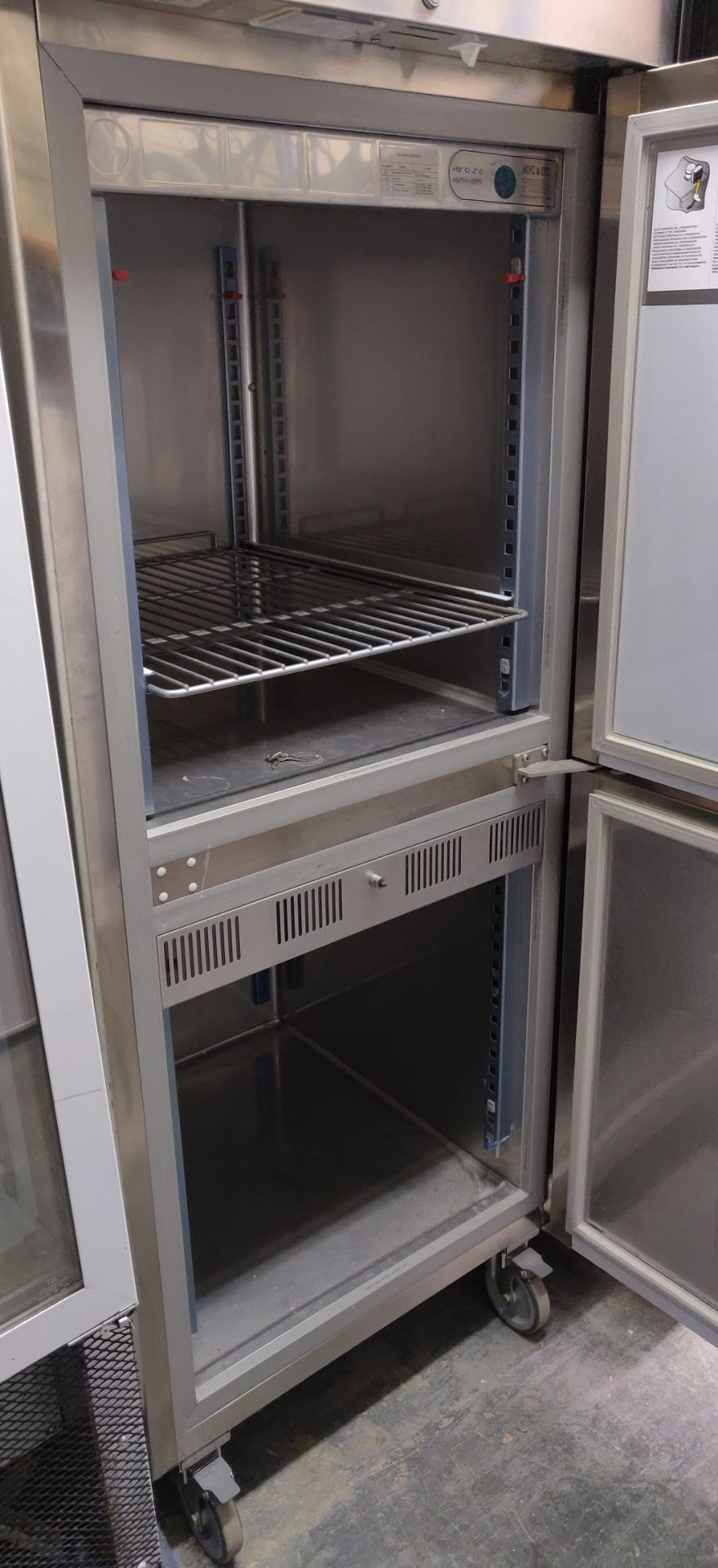 ELECTROLUX COMMERCIAL REFRIGERATOR - Image 3 of 4