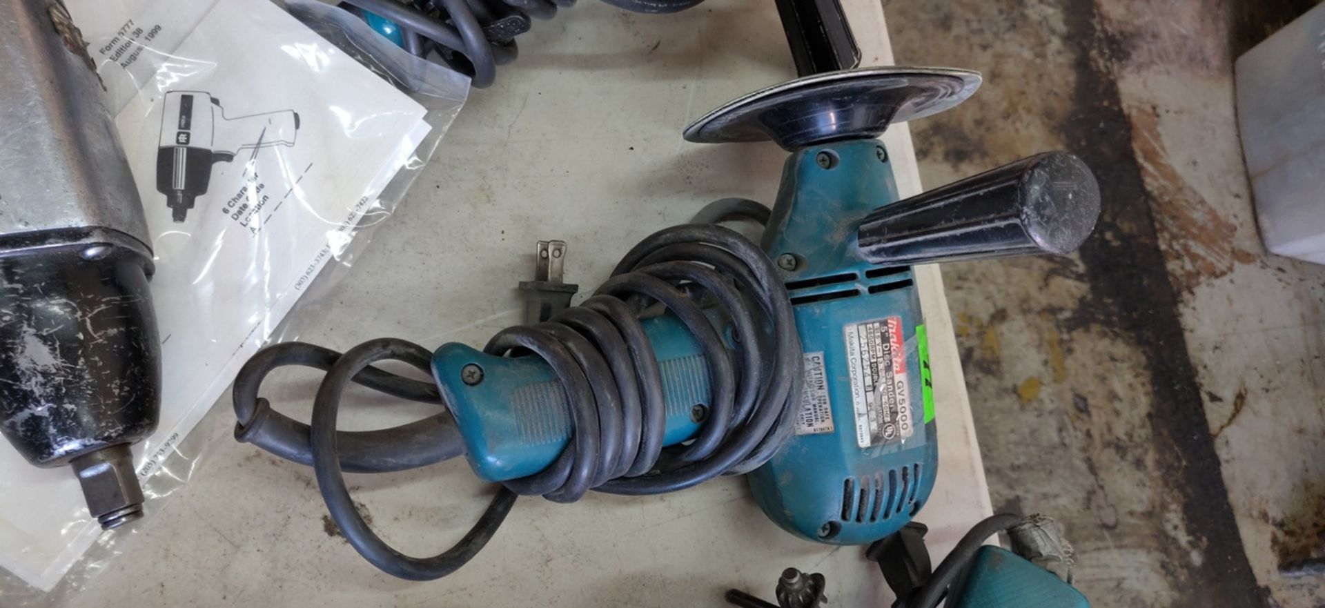 MAKITA 5" MISC SANDER (GV5000)