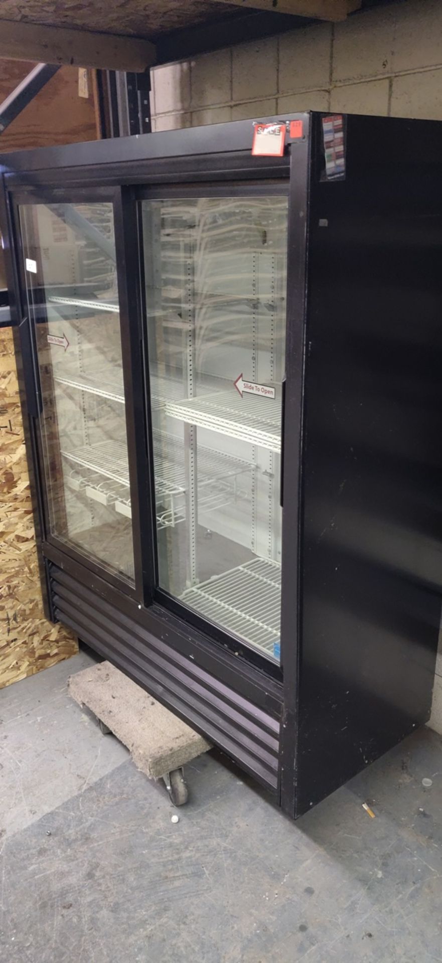 TRUE GLASS DOOR FRIDGE 59" X 48" - Image 2 of 4