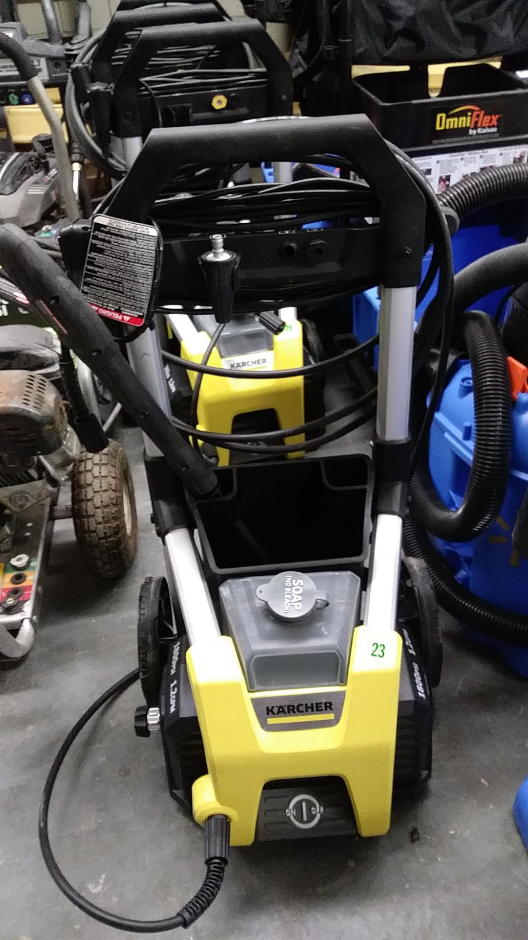 KARCHER 1800 PSI PRESSURE WASHER