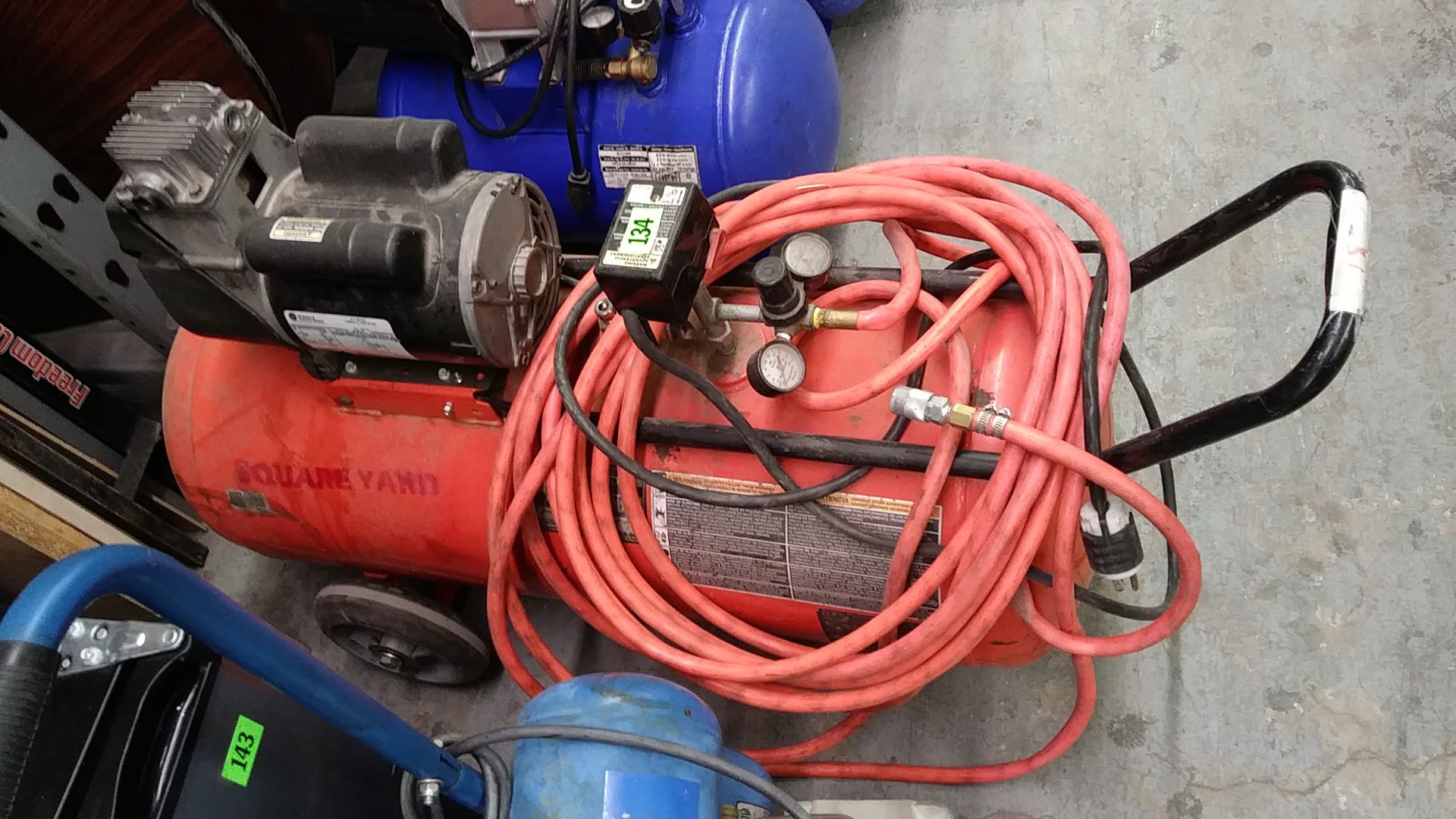 PRO AIR II AIR COMPRESSOR 125 PSI, 25 GALLON - Image 3 of 4