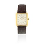 Jaeger-LeCoultre. A mid-size 18K gold manual wind square wristwatch Ref: 9020, Circa 1951