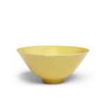 A Yellow glazed incised dragon bowl Tongzhi mark
