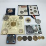 A Lot of mixed Royal Mint coins, Commemorative coins, Britains first decimal coins, Two £5 coins and