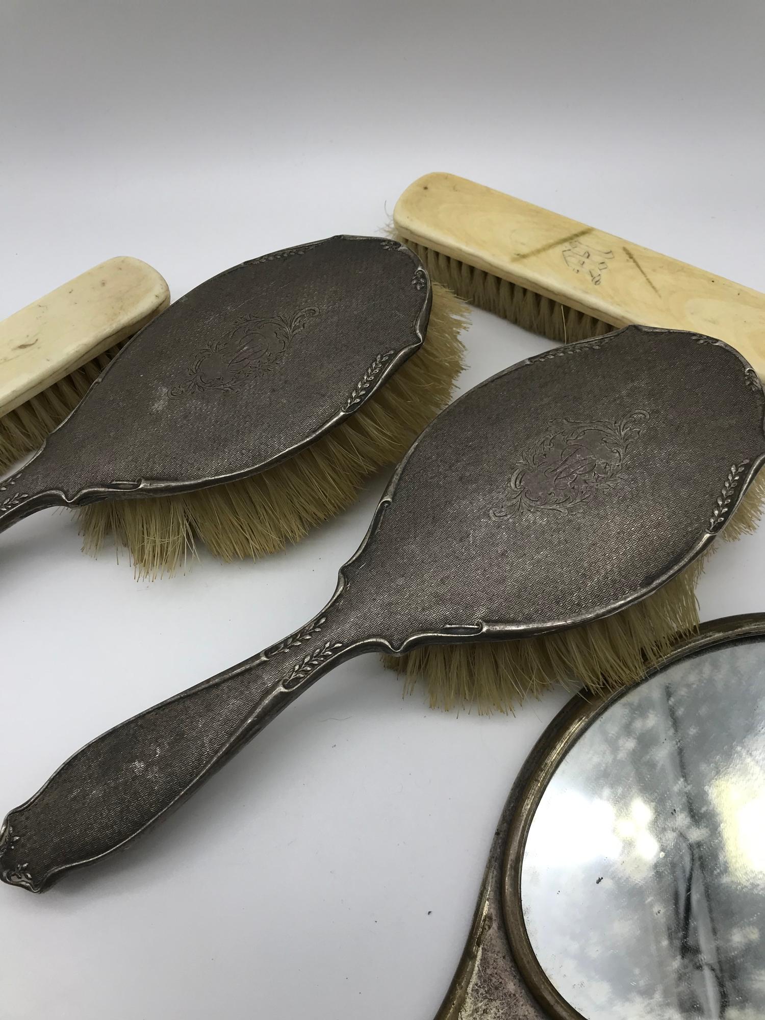 A Lot of 2 Sheffield silver brushes, Base metal mirror with gold initials and 3 other items. - Image 3 of 3