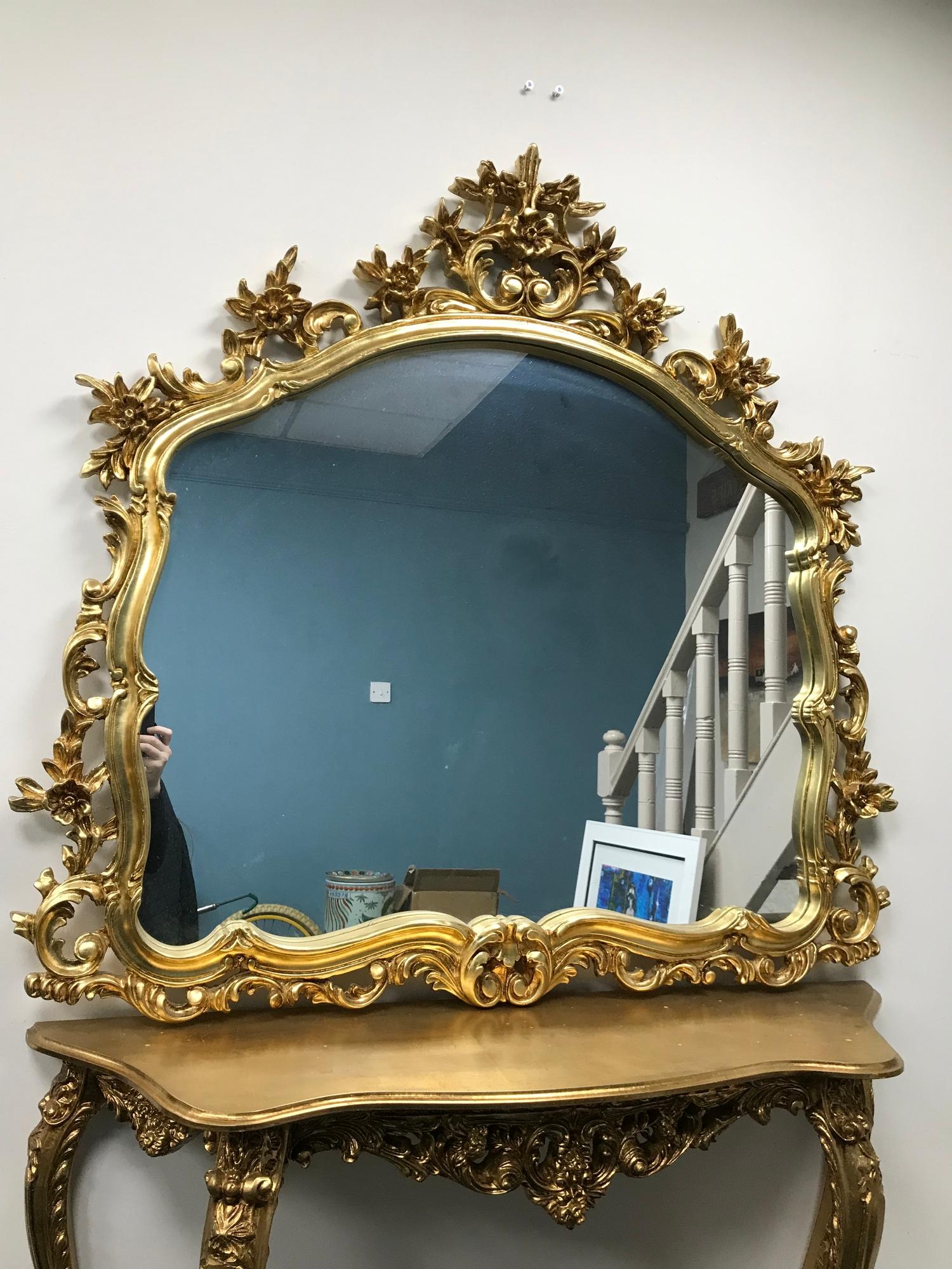 A highly decorative gilt table upon four cabriole legs (77.5x117x32cm), together with a flower and - Image 3 of 3