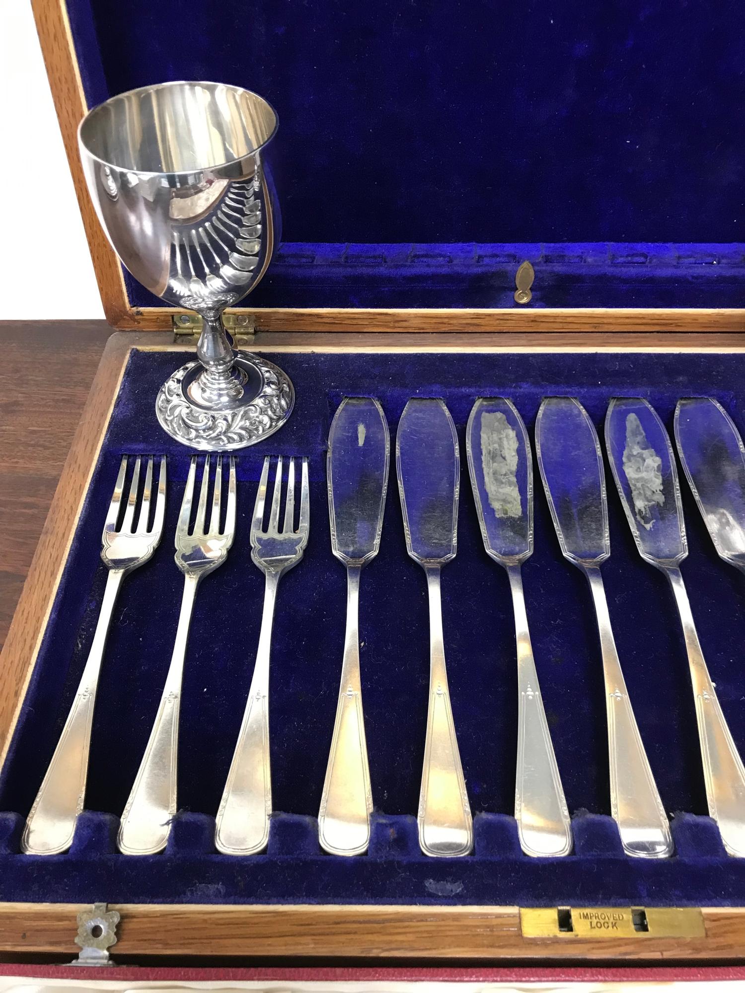 A Canteen of cutlery, Boxed carver set and various odds. Together with Barker Ellis goblets. - Image 3 of 3