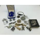 A Lot of vintage costume jewellery which includes Silver fern style brooch, Alpaca silver leaf