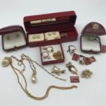 A Collection of silver 925 gilt Majorica jewellery which includes brooches, rings and earrings