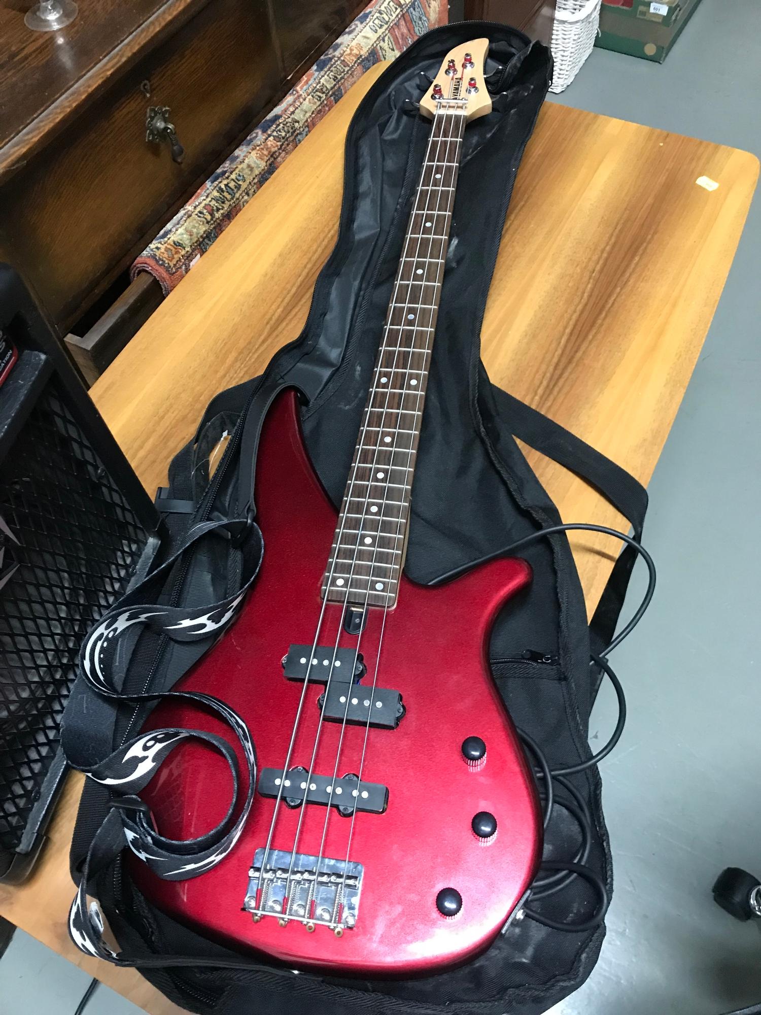 Yamaha Bass Guitar together with Peavey amplifier. - Image 2 of 3