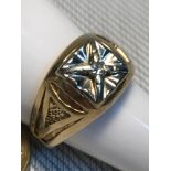 A Gents 10ct gold heavy ring set with single diamond .12ct stone. Ring size Q, Weighs 8.04grams