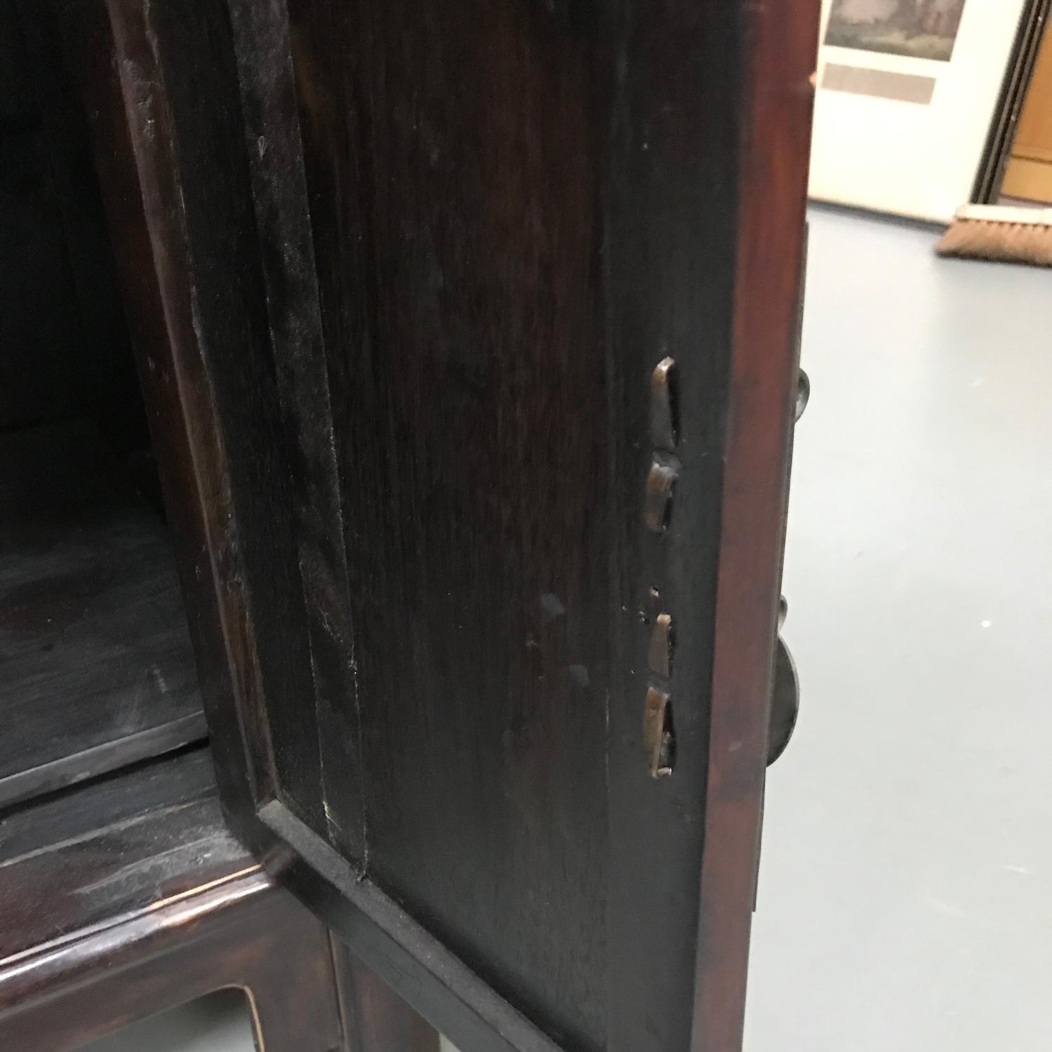 Antique Chinese two drawer, two door cabinet, Measures 82x97x45cm - Image 4 of 5