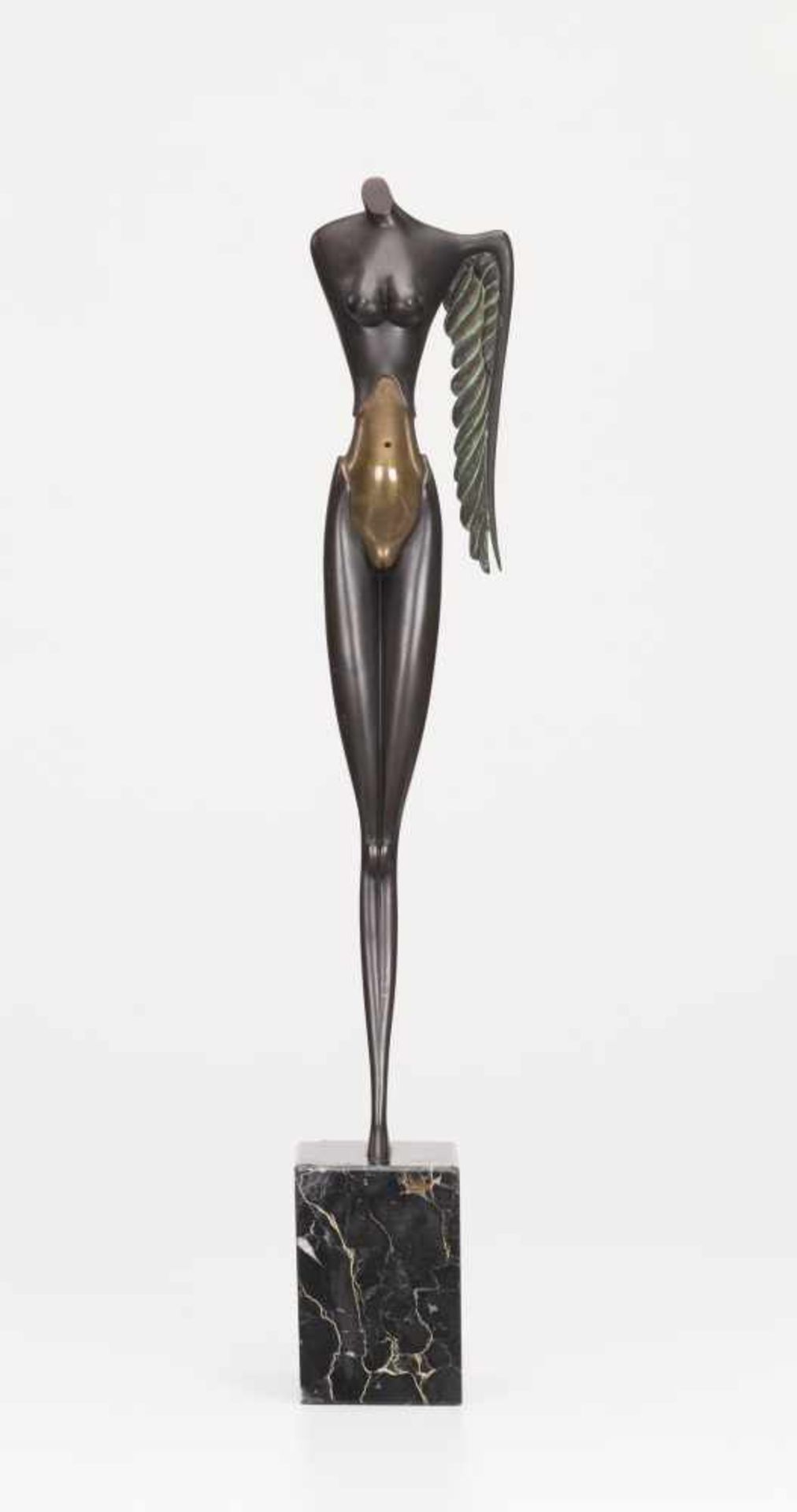 Paul Wunderlich (Eberswalde 1927  Saint-Pierre-de-Vassols 2010)Nike;Bronze, Höhe 47 cm, Edition