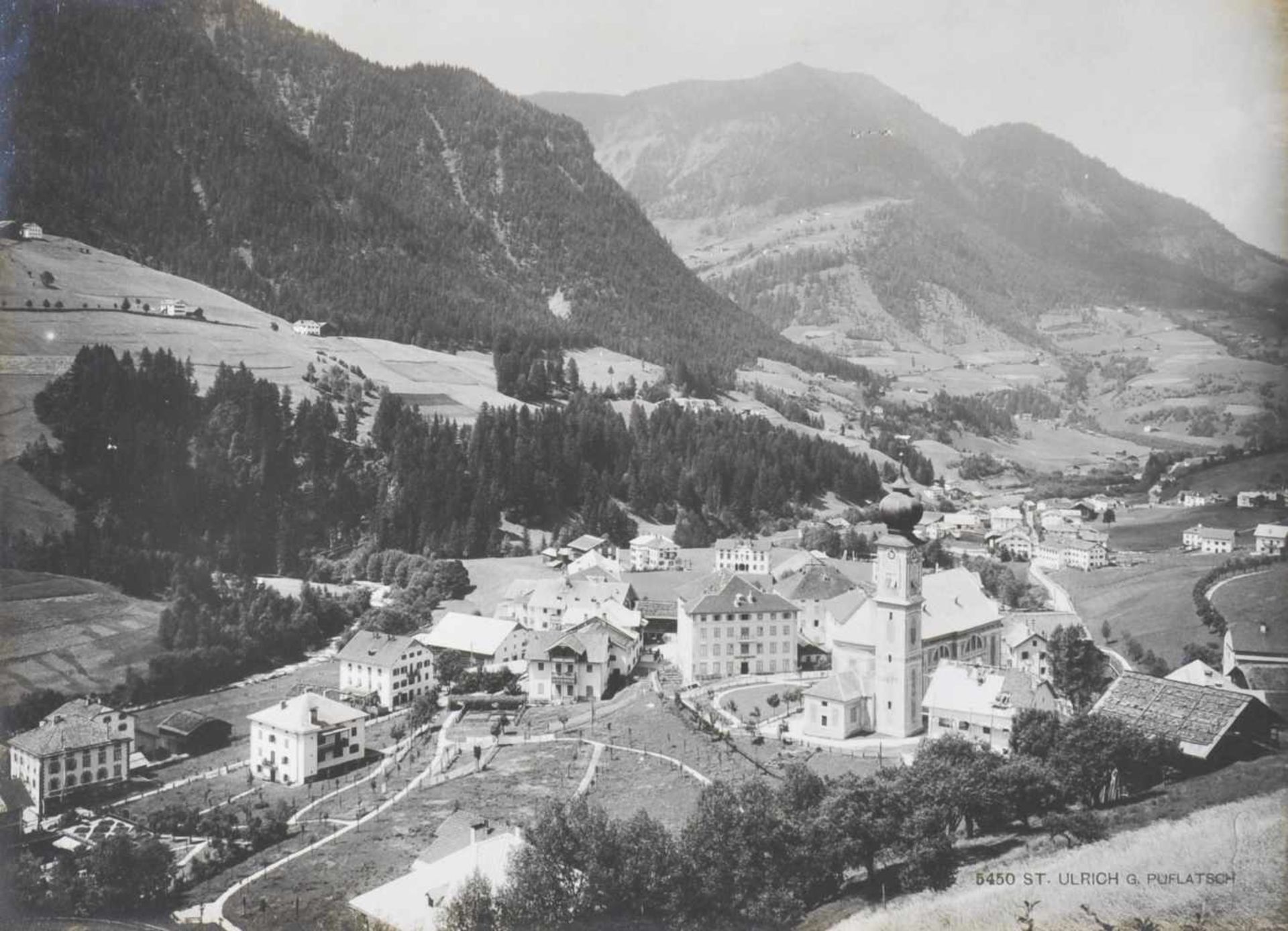 Fotograf um 1900/Fotografo del 1900 ca. S. Ulrich;Rückseite: Parthie gegen Sellajoch 19,3 x 26,6 cm