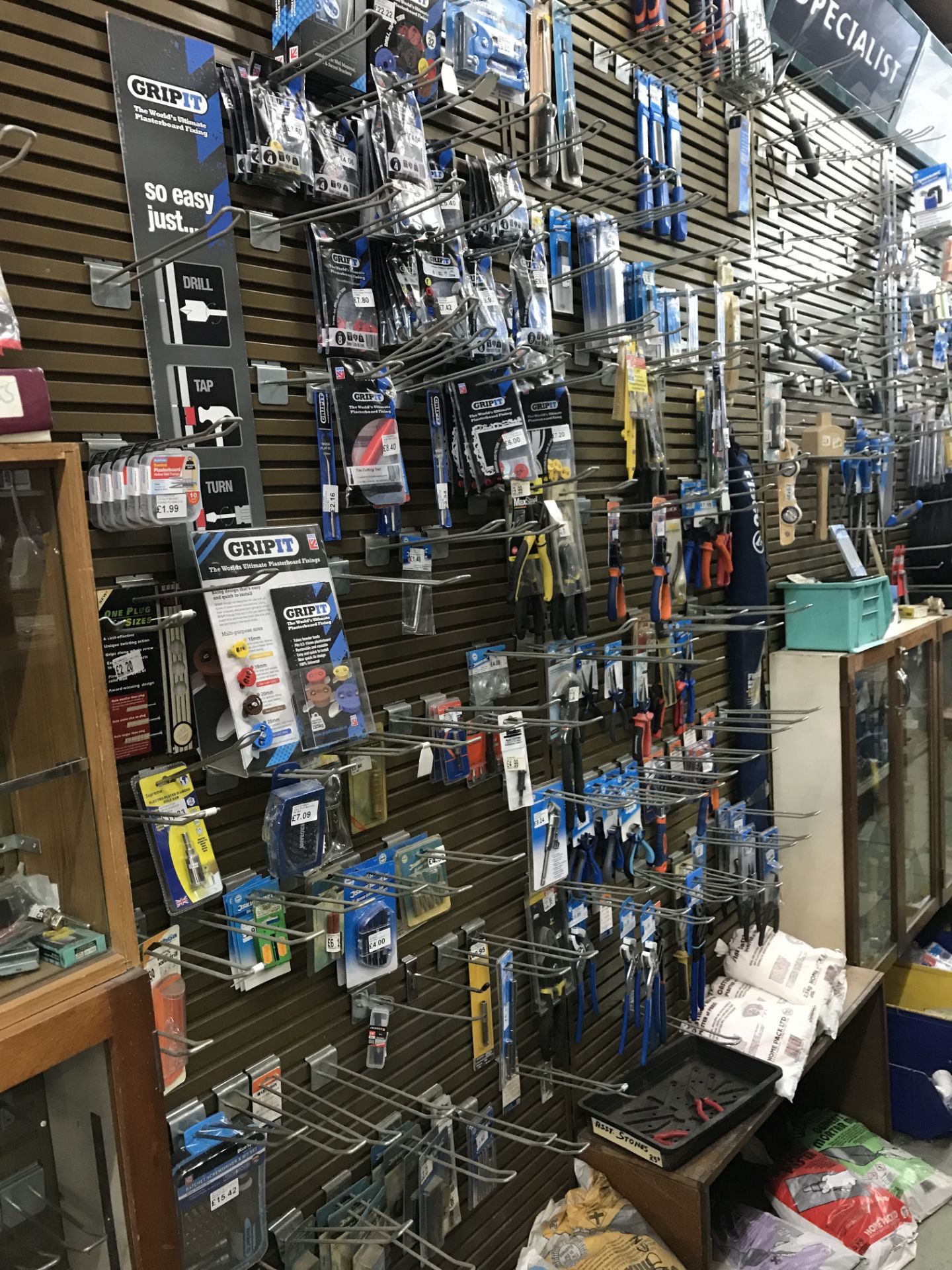 Entire contents of hardware store, all stock, racking and equipment. - Image 72 of 94