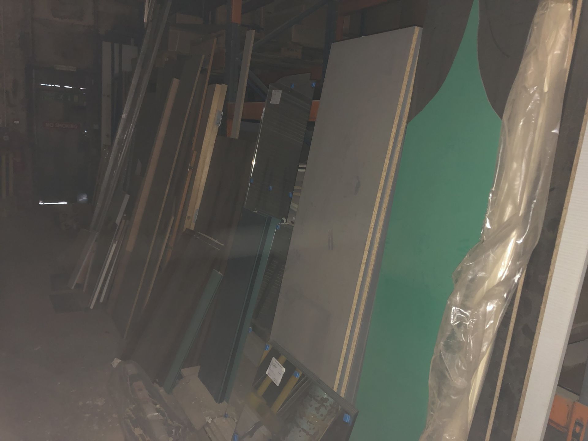 Quantity of various mirrors and assorted timber panels - Bild 2 aus 2