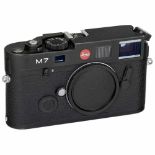 Leica M7 Body, 2001Leica Camera, Solms. No. 2779679, black, viewfinder 0,72, body cap. With external