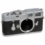 Leica M3 Body, 1962Leitz, Wetzlar. No. 1055954, with body cap. Signs of use, mechanism working, with