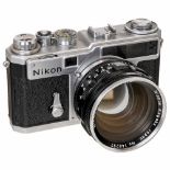Nikon SP with Nikkor-N 1,1/5 cmNikon Kogaku, Japan. Nikon SP, no. 6212482. With rare Nikkor-N 1,1/